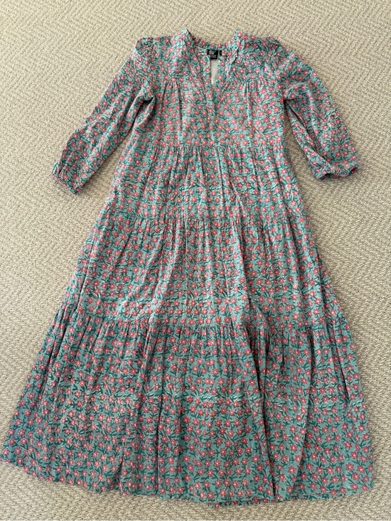 Madison Mathews Dresses & Skirts - Madison Mathews floral tiered maxi dress